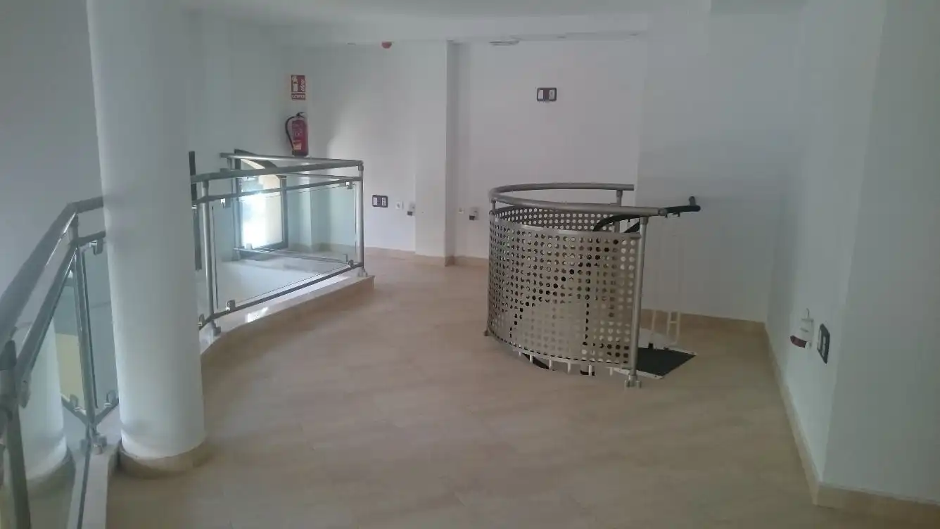 Local comercial en alquiler en Calle Carlos Ramírez de Arellano 19, imagen 7