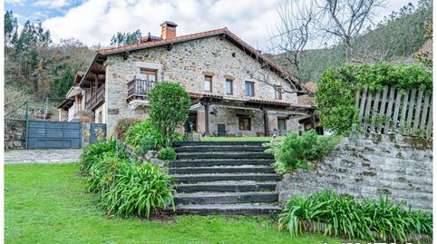 Foto 2 de Casa o chalet en venta en Calle Villegar, Corvera de Toranzo, Cantabria