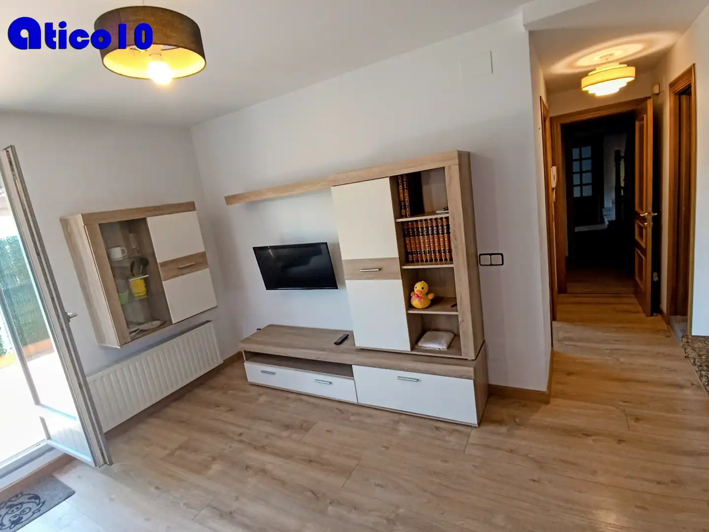 Living room of Attic for sale in Oviedo   with Heating, Parquet flooring and Terrace