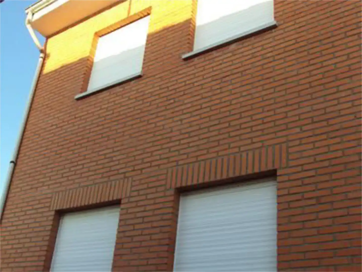 Vista exterior de Pis en venda en Fuentesaúco amb Balcó