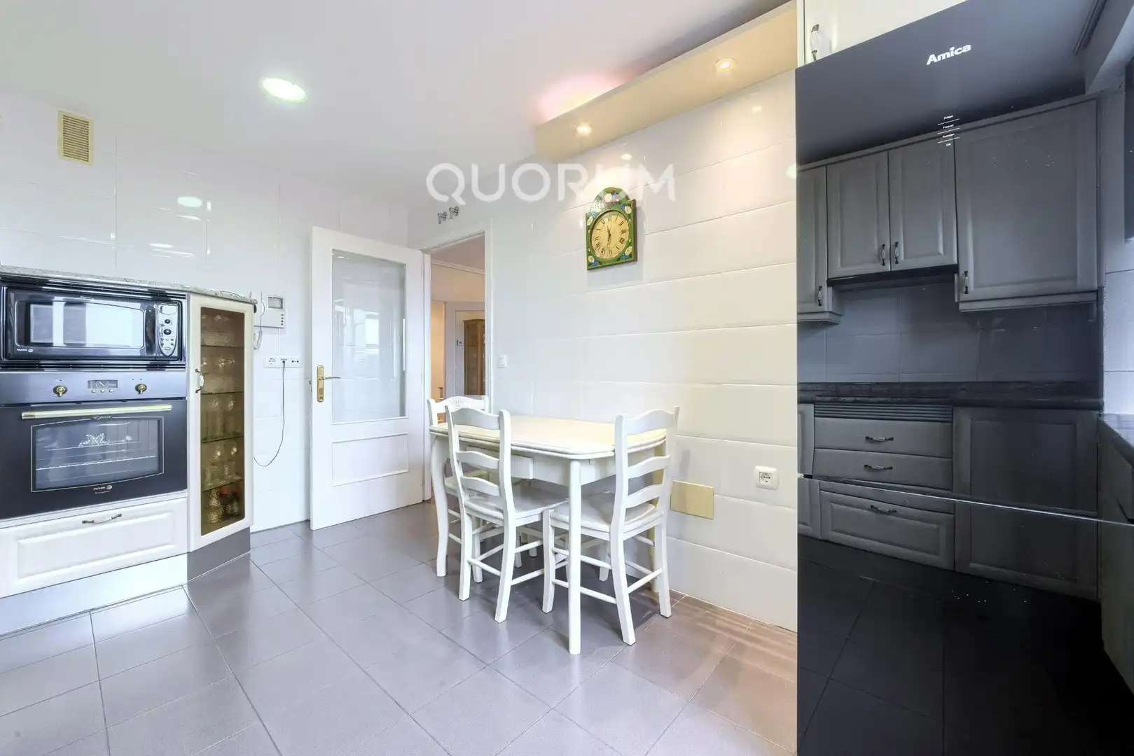 Cocina de Piso en venta en Barakaldo  con Calefacción, Trastero y Amueblado