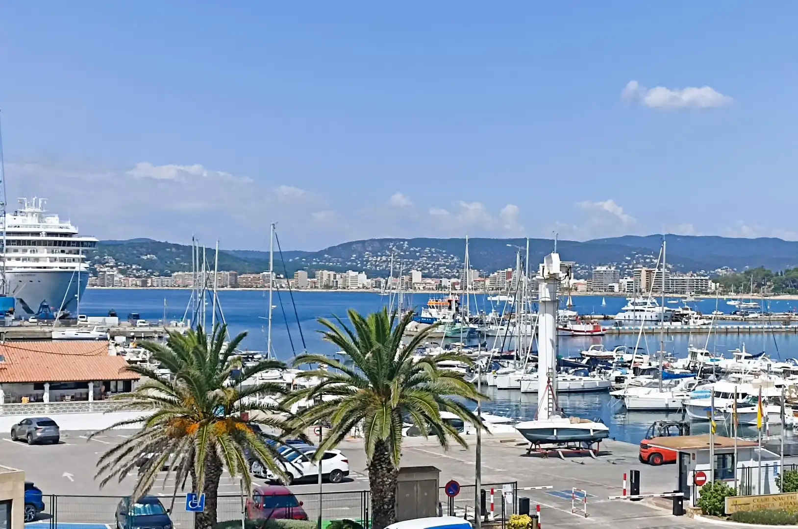 Exterior view of Apartments for sale in Palamós  with Heating