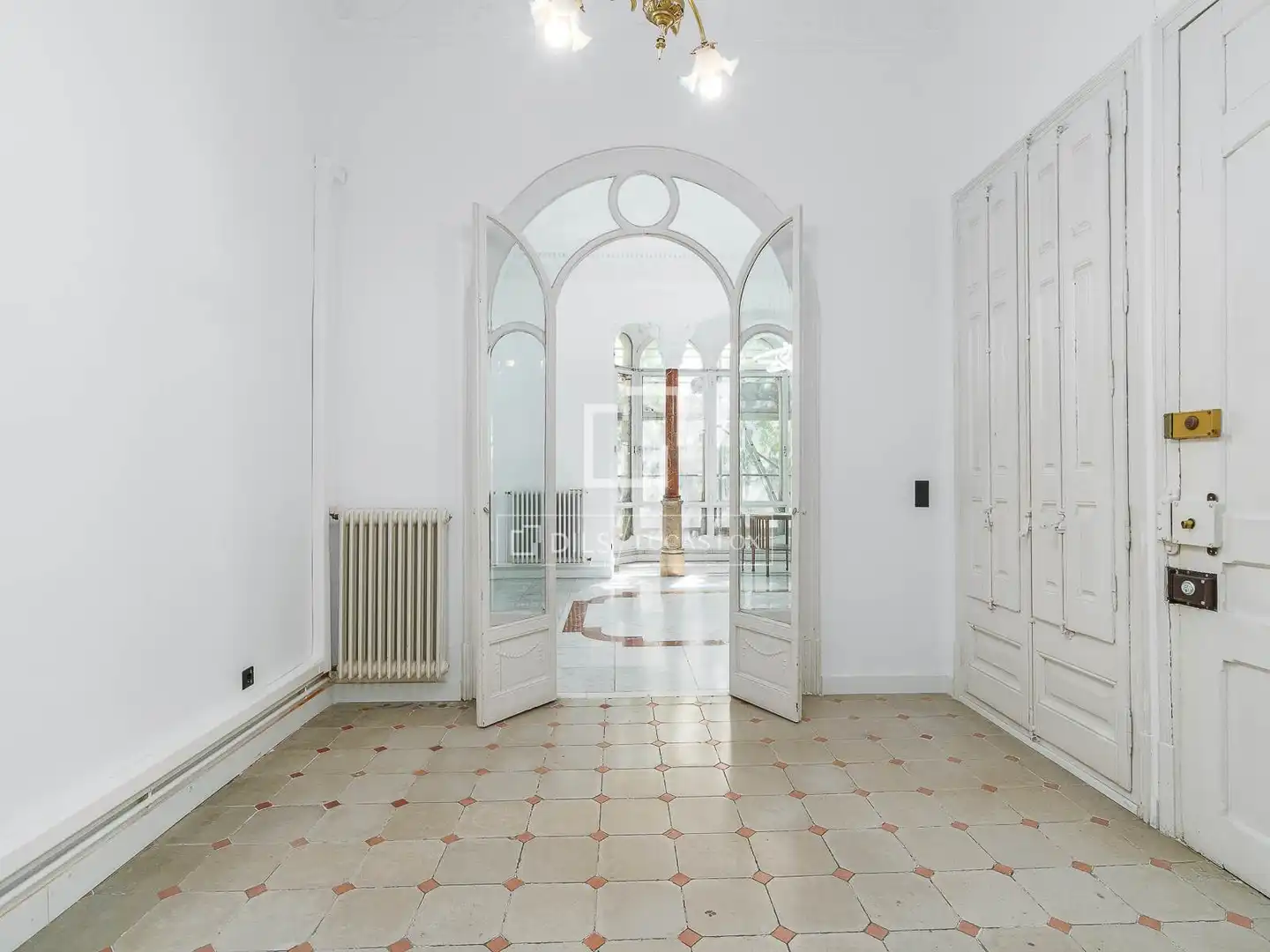 Flat for sale in Barcelona  with Air Conditioner, Terrace and Storage room