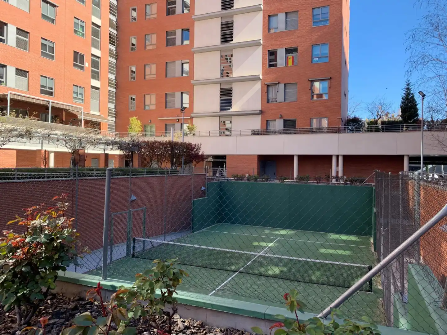 Vista exterior de Piso en venta en Madrid con Aire acondicionado, Calefacción y Jardín privado