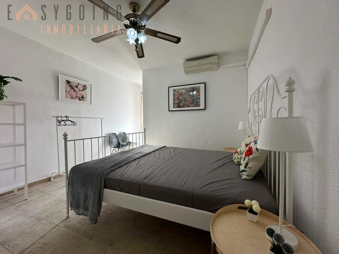 Dormitori de Casa adosada en venda en Santa Pola amb Aire condicionat, Jardí privat i Terrassa