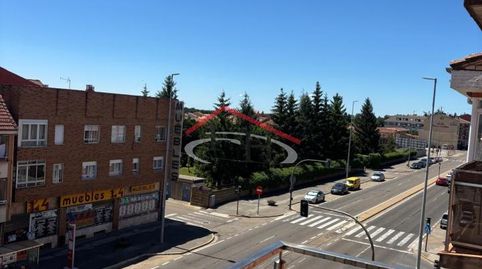 Foto 4 de Apartamento en venta en Avenida Astorga, Valverde de la Virgen, León
