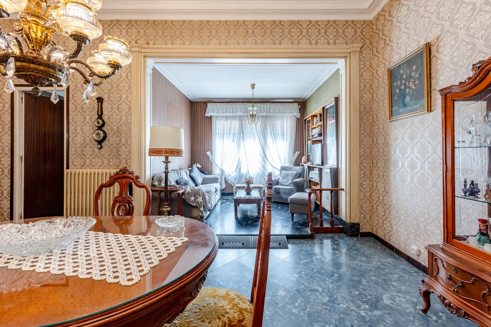 Sala d'estar de Casa adosada en venda en Barcelona amb Calefacció, Jardí privat i Terrassa