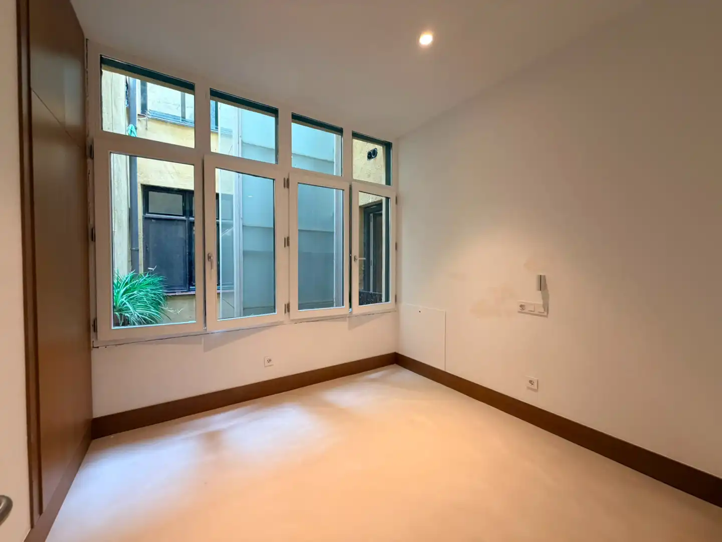 Flat for sale in Madrid  with Air Conditioner, Heating and Balcony
