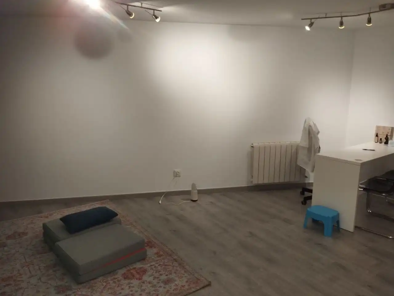 Office for rent in Plasencia  with Air Conditioner, Heating and Internet