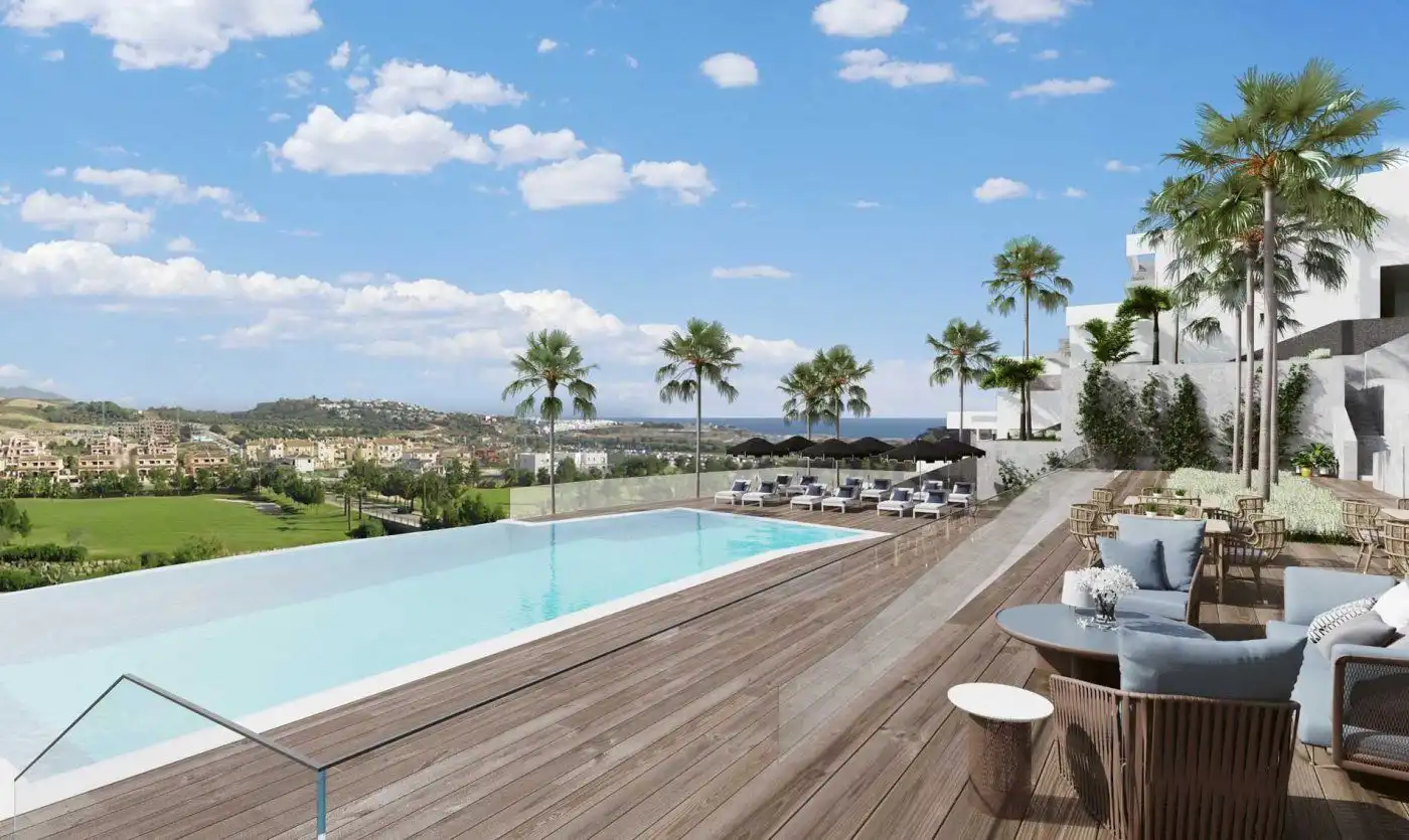 Apartment with pool for sale in Mijas Golf