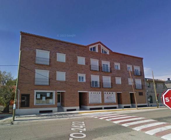 Local comercial en Alquiler en Yuncler