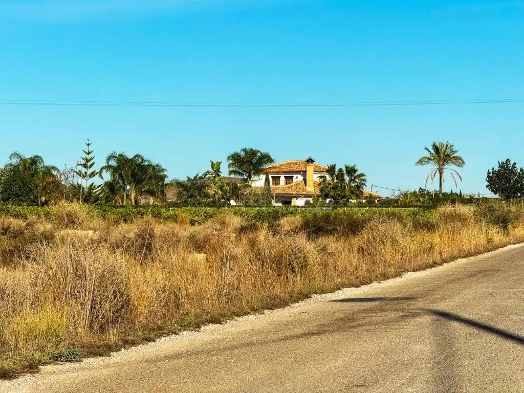 Vista exterior de Casa o xalet en venda en Orihuela amb Aire condicionat, Jardí privat i Traster
