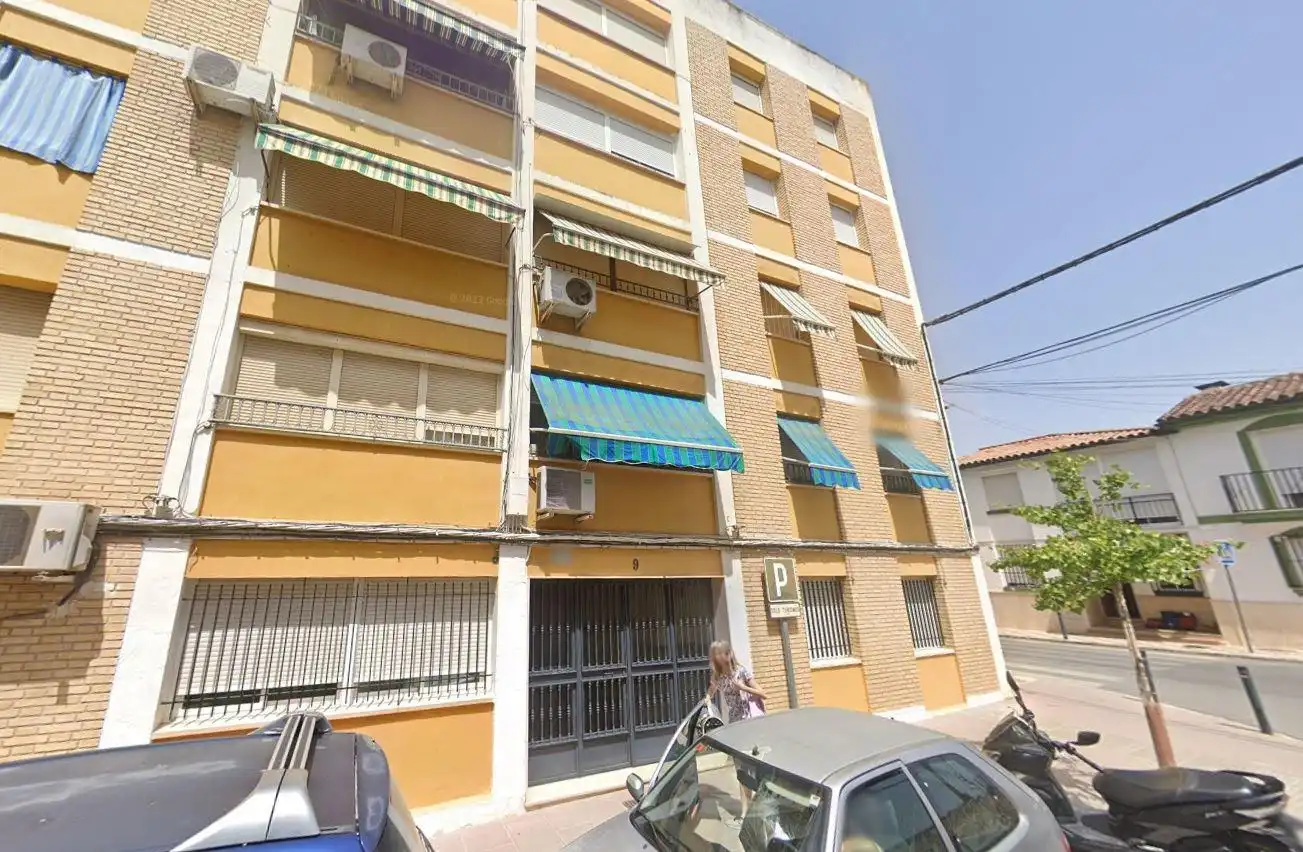 Vista exterior de Piso en venta en Cabra