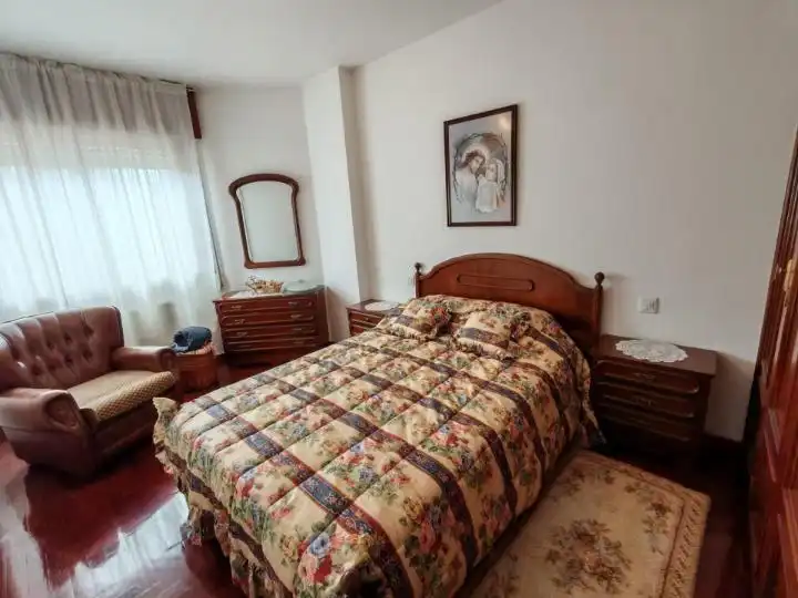 Dormitori de Pis en venda en A Cañiza   amb Calefacció i Terrassa
