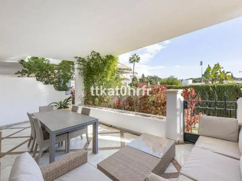 Jardí de Planta baixa de lloguer en Marbella amb Aire condicionat, Calefacció i Terrassa