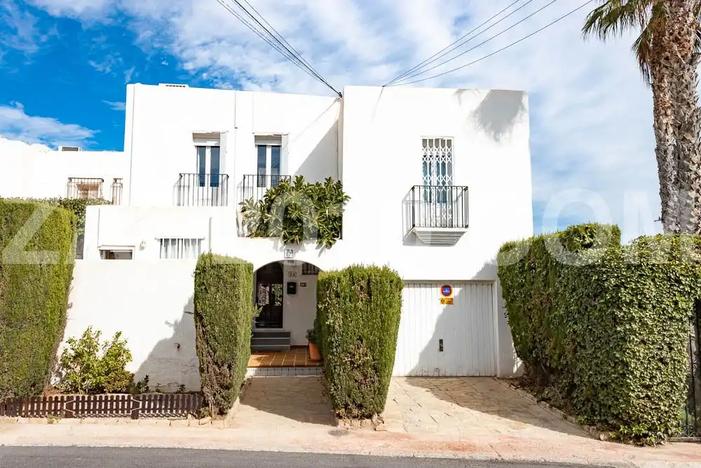 Houses for sale in Calle la Rumina, El Palmeral