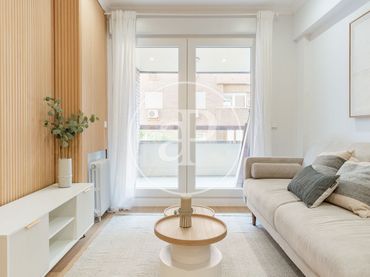 Wohnung mit Aufzug zum Verkauf in Calle de Alcántara
