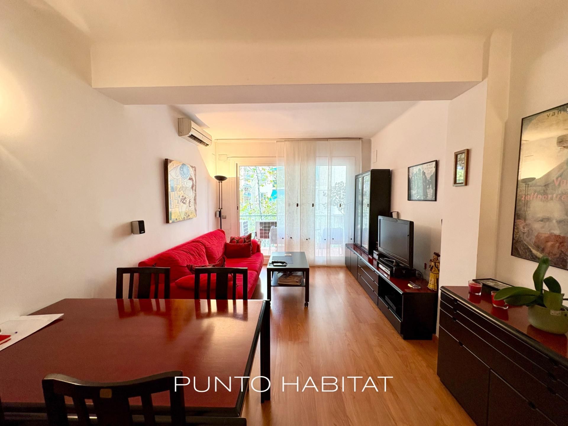 Sala d'estar de Pis en venda en  Barcelona Capital amb Aire condicionat, Calefacció i Parquet