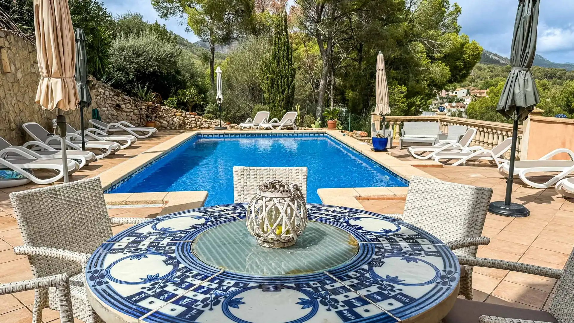 Piscina de Planta baja en venta en Calvià con Terraza y Balcón