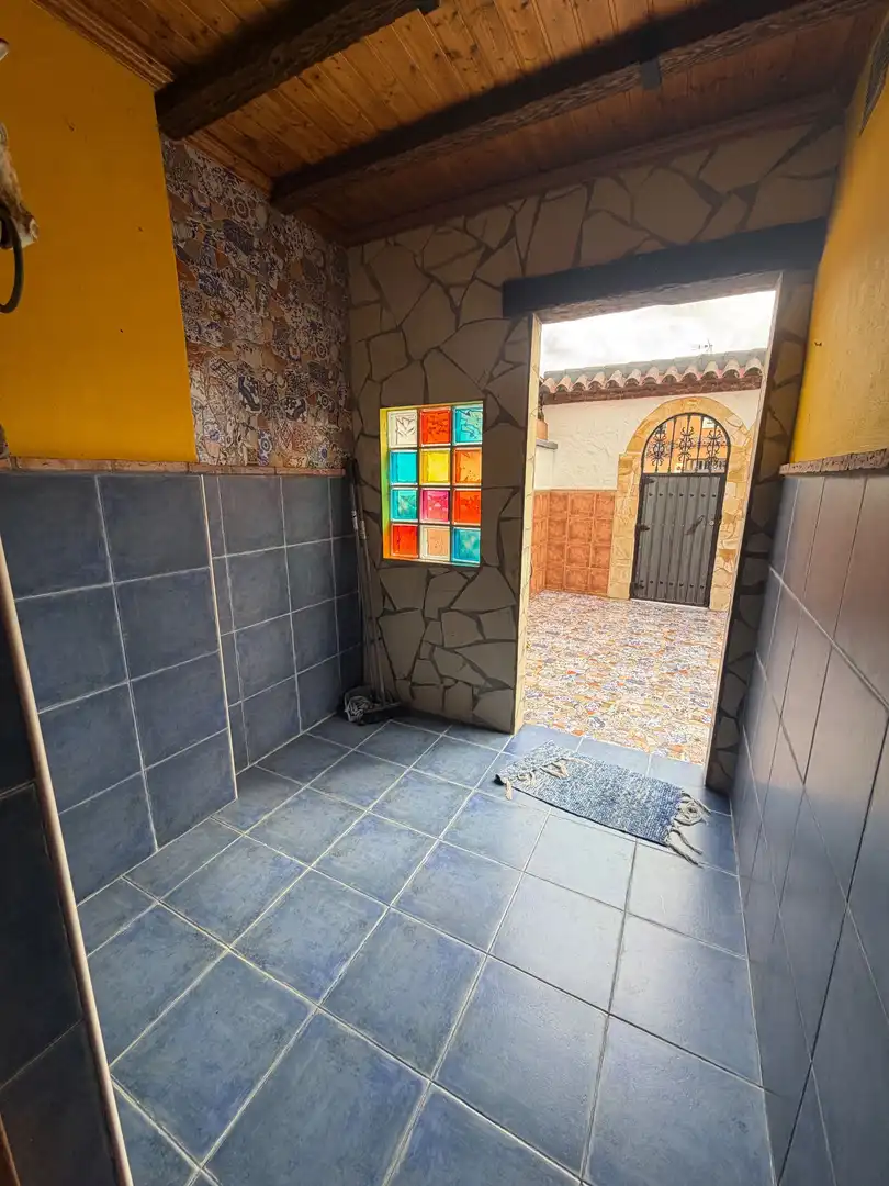Casa adosada en venda en Algeciras amb Aire condicionat i Traster