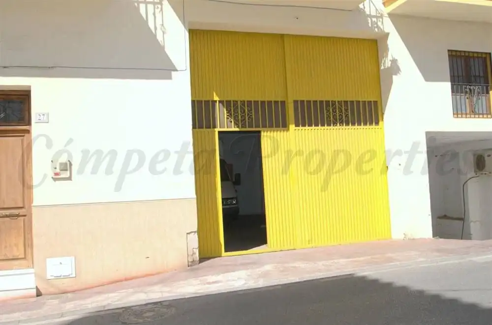 Gewerbefläche zum Verkauf in Torrox Pueblo