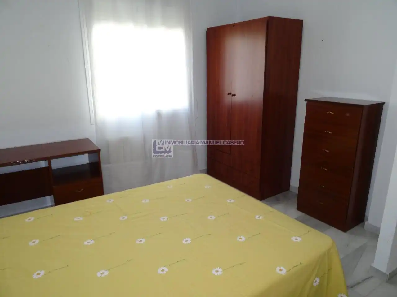 Schlafzimmer von Wohnung zur Miete in Cáceres mit Klimaanlage, Heizung und Möbliert