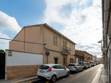 Baixos amb jardí en venda a Carrer RAMON LLULL