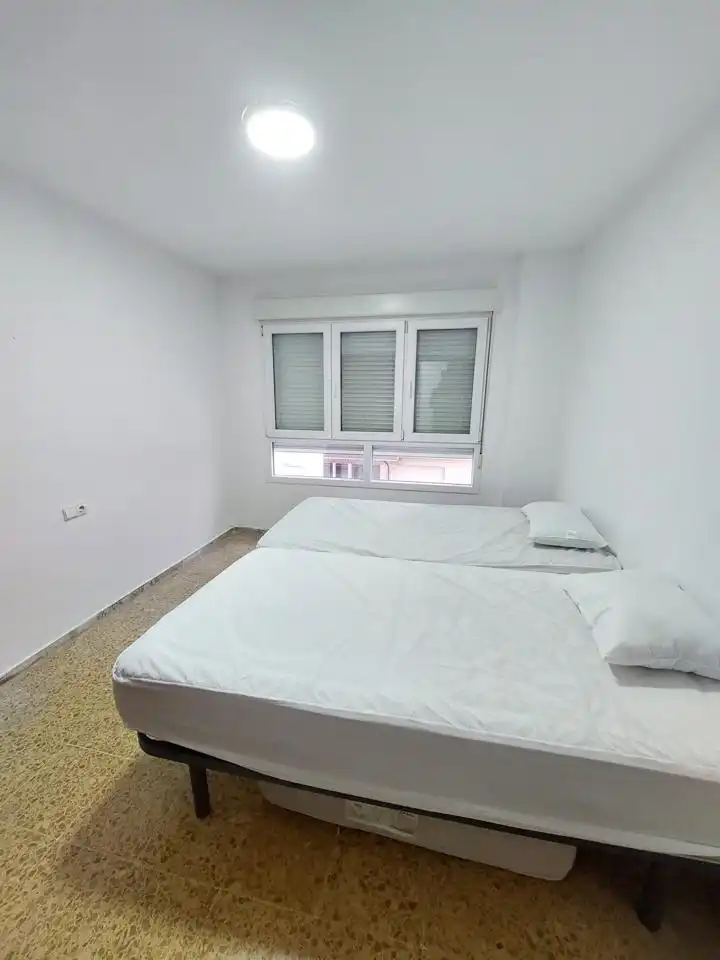 Piso de alquiler en Laviada