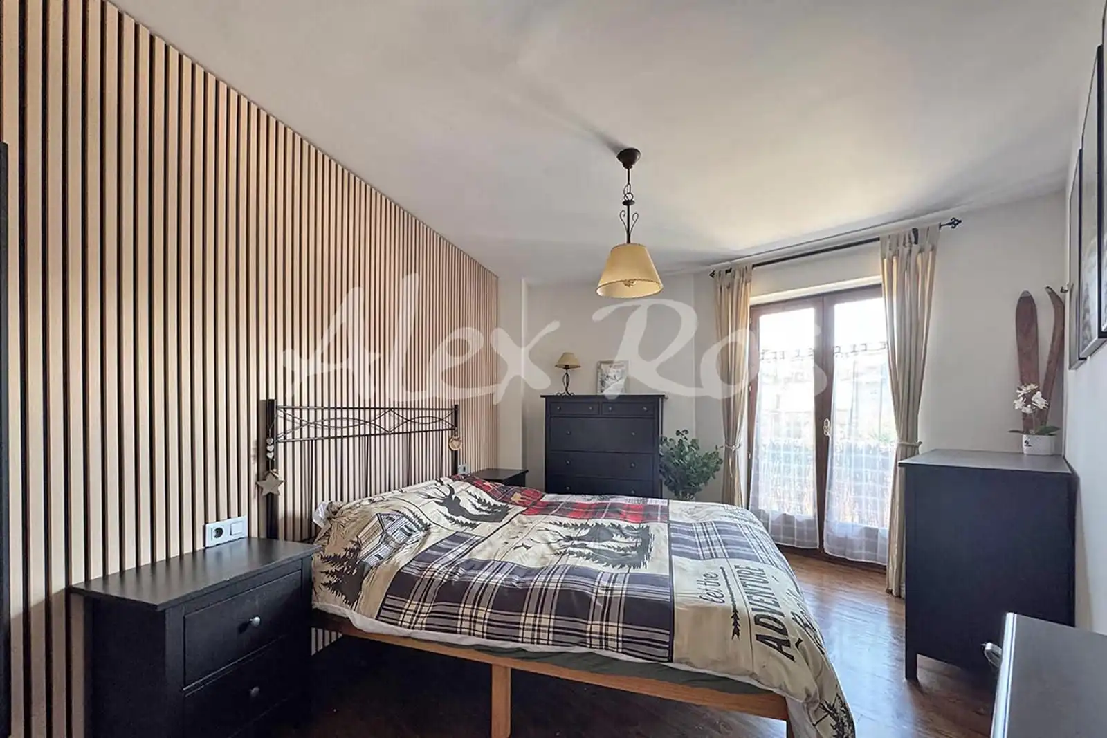 Schlafzimmer von Wohnungen zum Verkauf in Bellver de Cerdanya mit Terrasse, Abstellraum und Möbliert