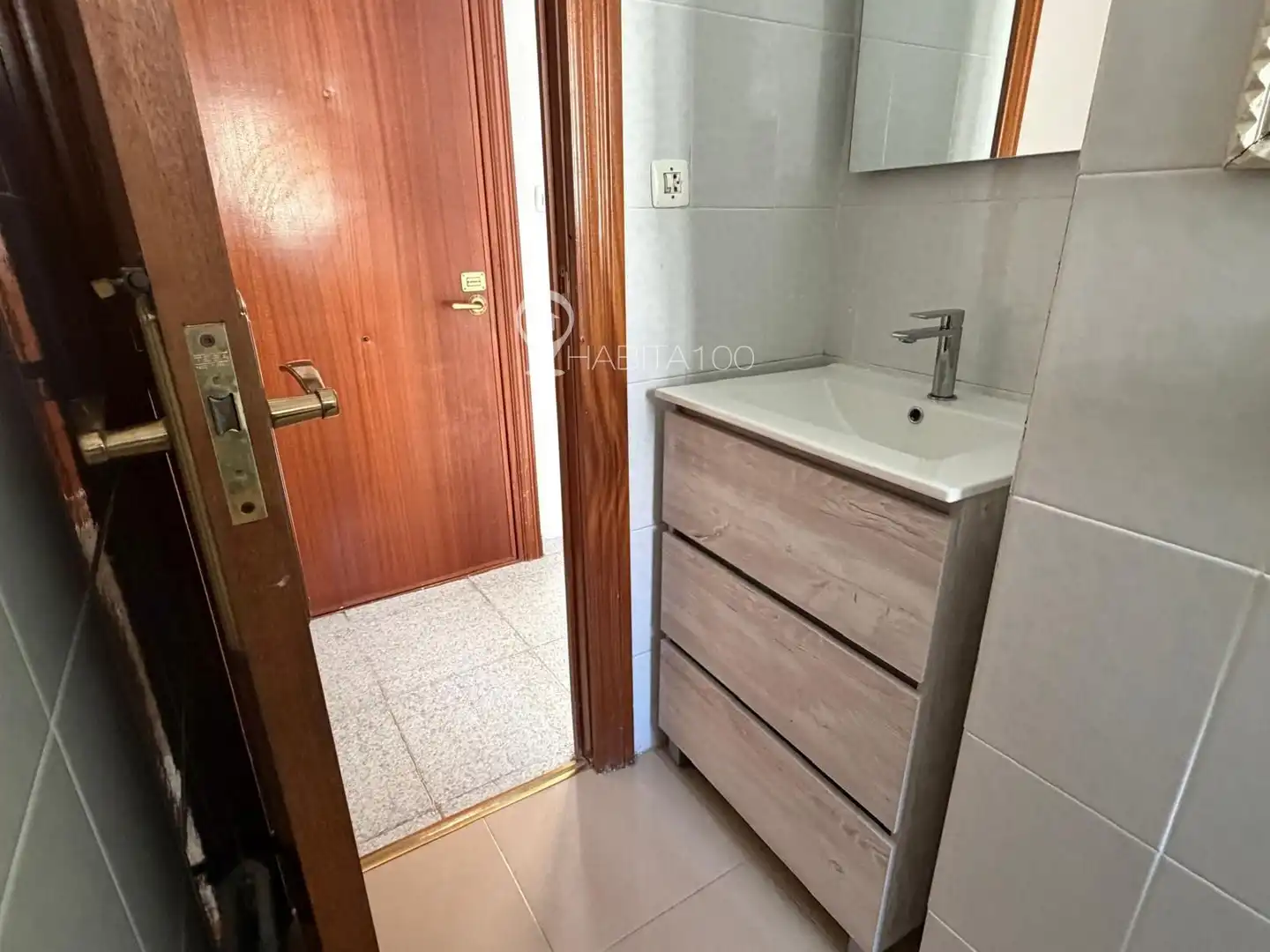 Bany de Pis de lloguer en Cuenca amb Calefacció i Moblat