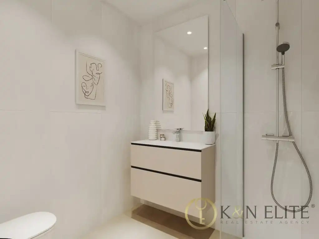 Bathroom of Attic for sale in Estepona  with Air Conditioner, Terrace and Swimming Pool