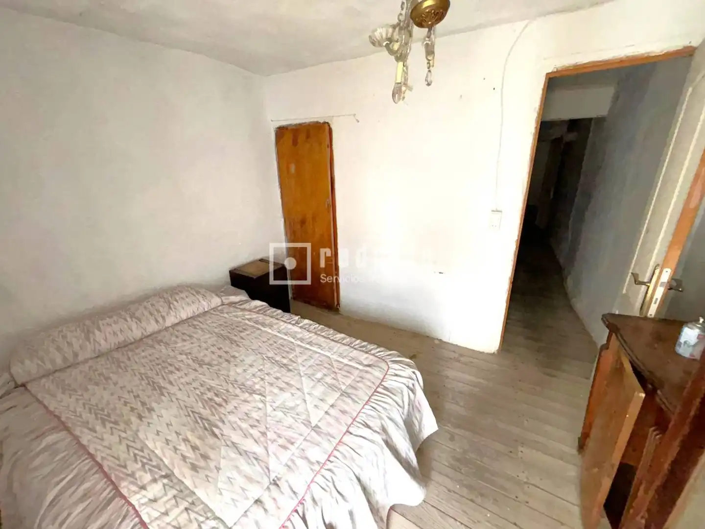 Dormitori de Casa o xalet en venda en Cadalso de los Vidrios amb Calefacció i Terrassa