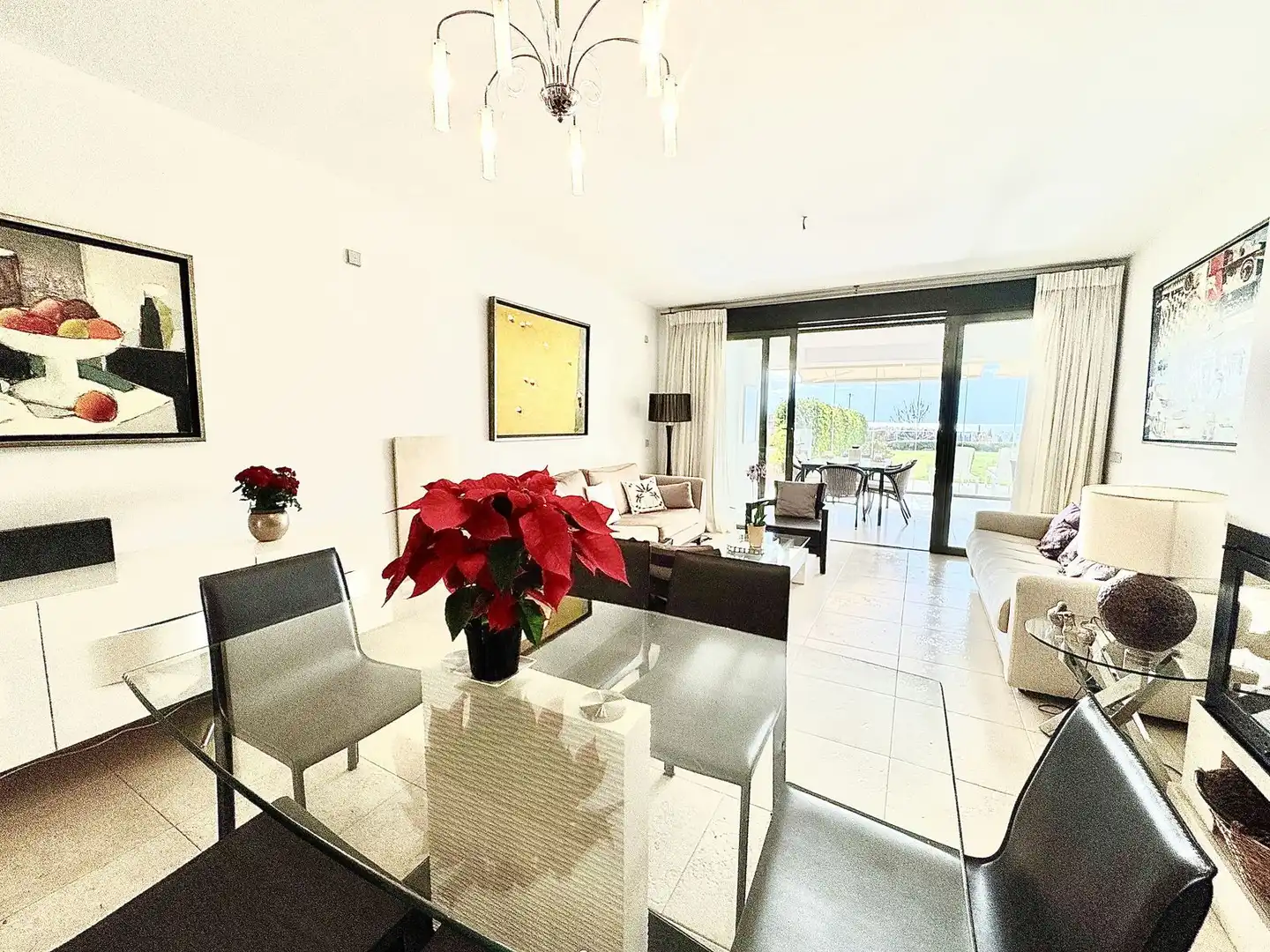Dining room of Flat for sale in Benahavís  with Air Conditioner, Terrace and Furnished