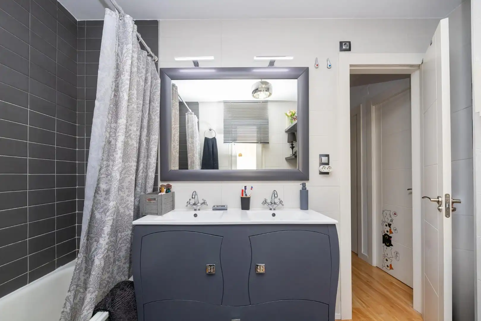 Badezimmer von Einfamilien-Reihenhaus zum Verkauf in Granada