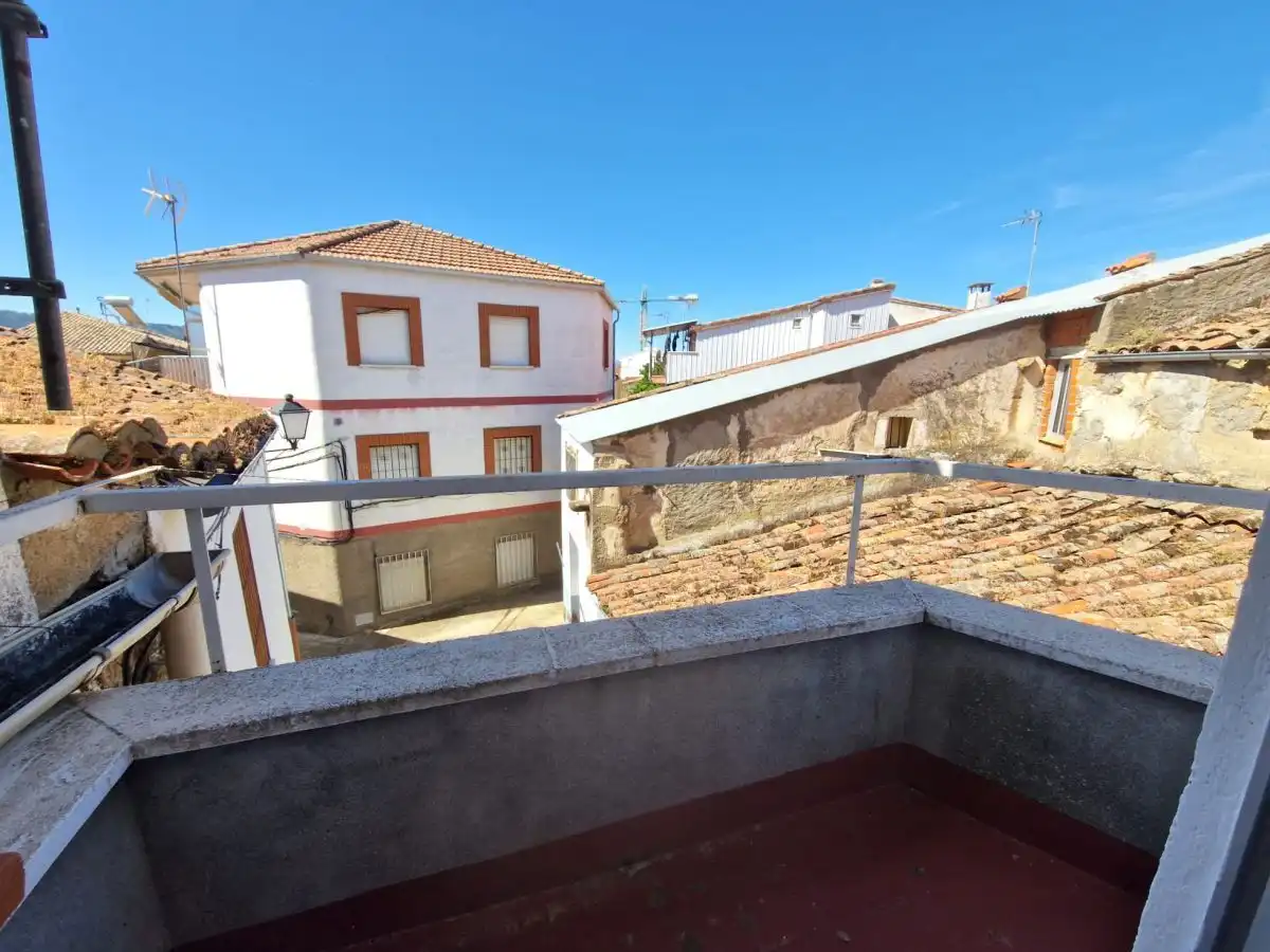 Exterior view of Houses for sale in Oliva de Plasencia  with Heating and Terrace
