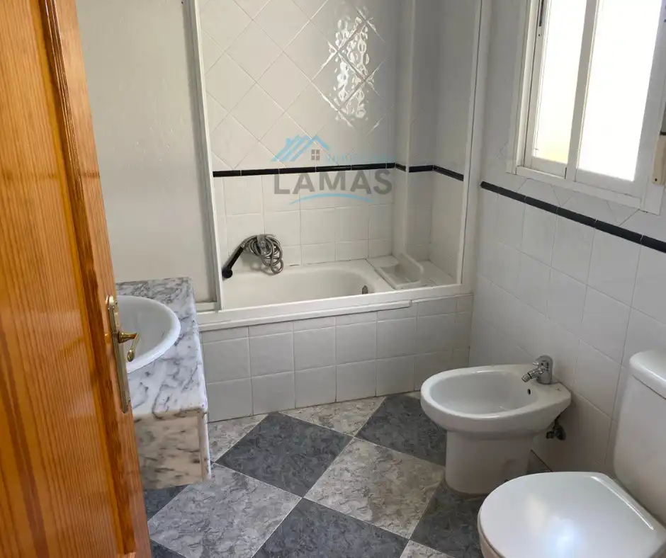 Baño de Edificio en venta en Jaraicejo