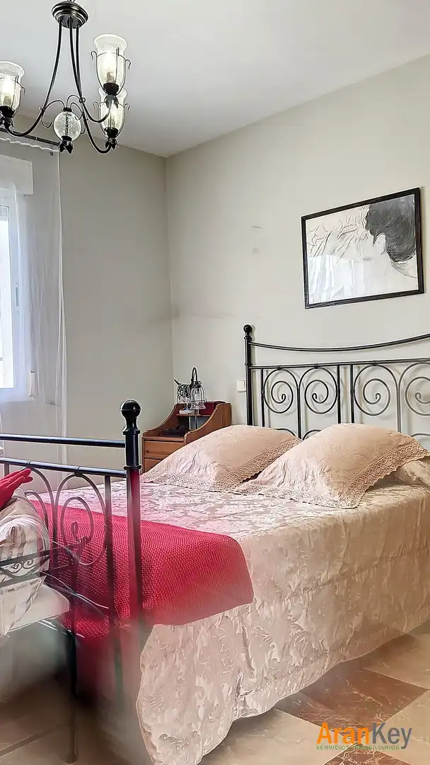 Dormitori de Casa o xalet en venda en Colmenar de Oreja amb Aire condicionat, Calefacció i Jardí privat