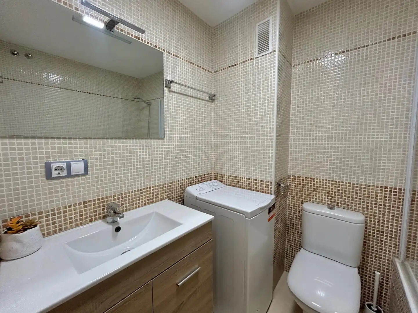 Appartamento con terrazza in vendita a Calle Calle de las Higueras, 95, imagen 43