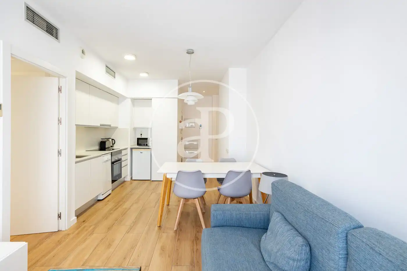 Living room of Flat for sale in Barcelona  with Air Conditioner, Heating and Community pool