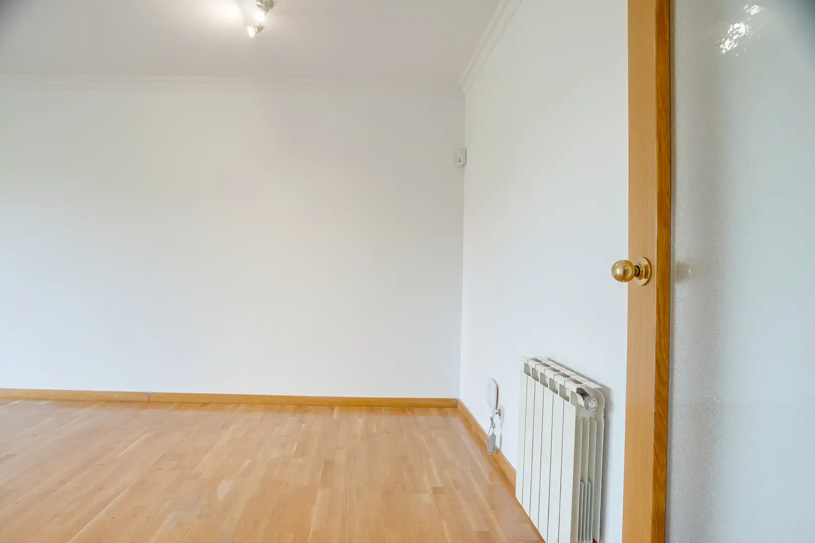 Habitación de Piso en venta en Sant Adrià de Besòs con Calefacción y Balcón