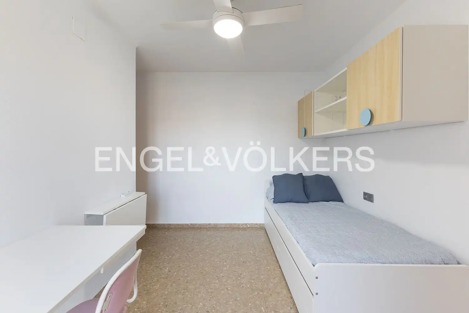 Schlafzimmer von Wohnung zur Miete in Alboraya mit Klimaanlage, Heizung und Möbliert