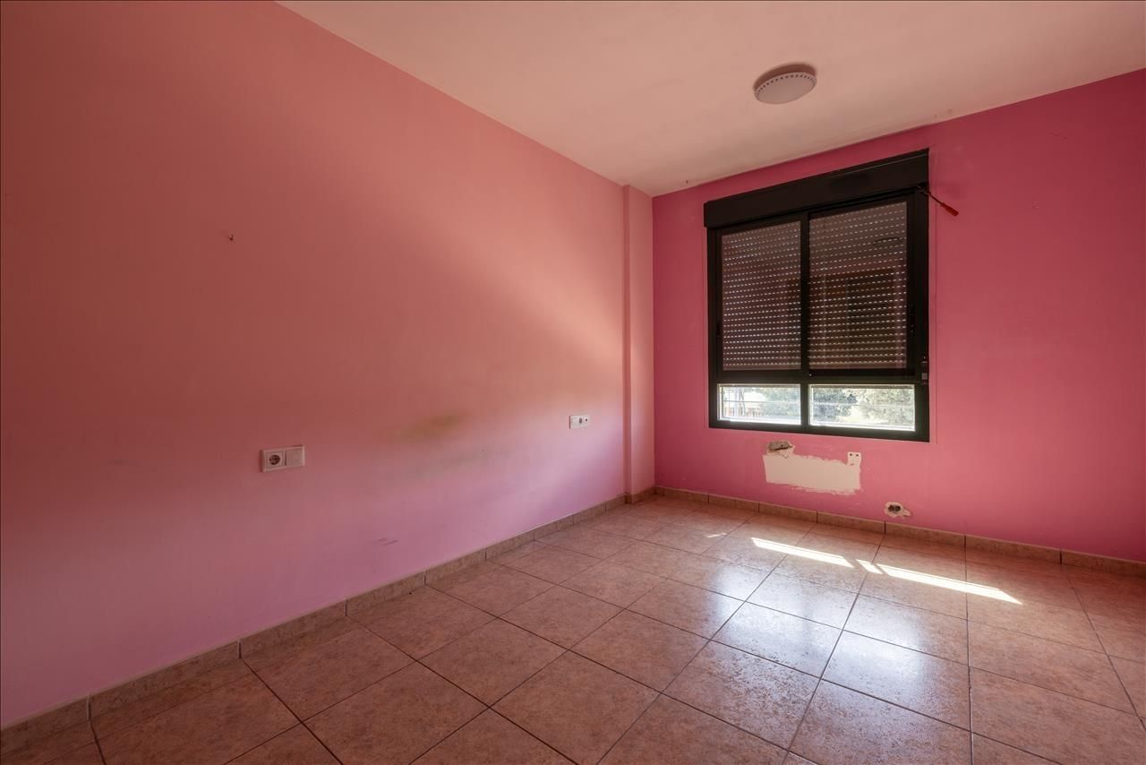 Dormitori de Casa adosada en venda en El Vendrell amb Calefacció, Jardí privat i Terrassa