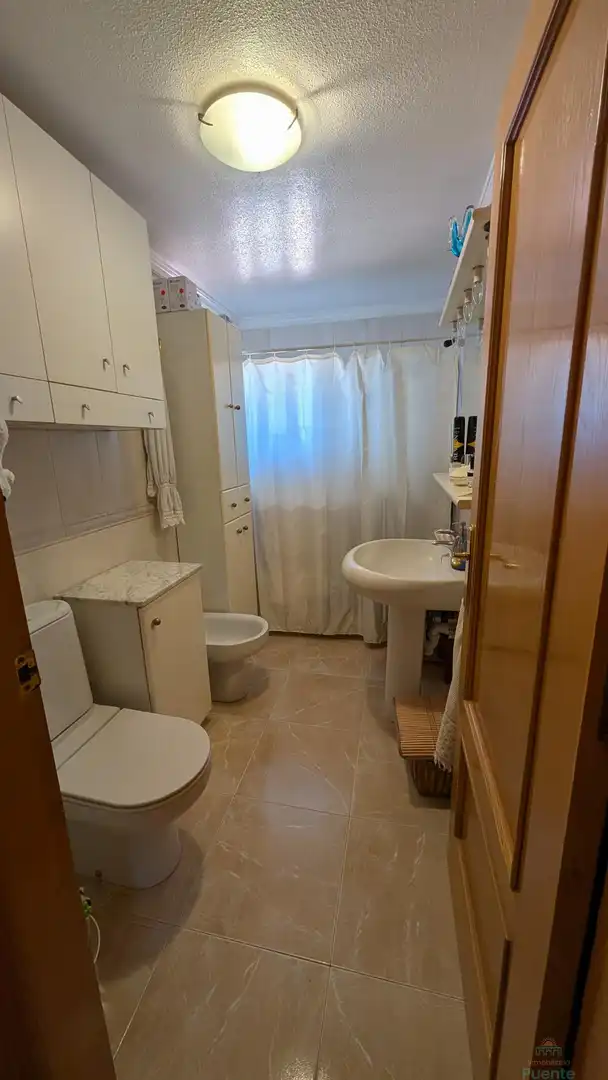Baño de Ático en venta en Totana con Aire acondicionado, Terraza y Trastero