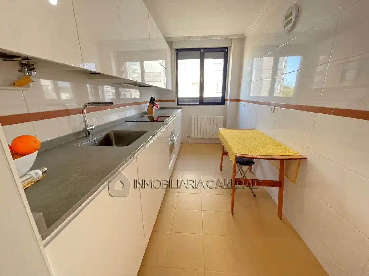 Kitchen of Flat for rent in Burgos  with Heating and Furnished