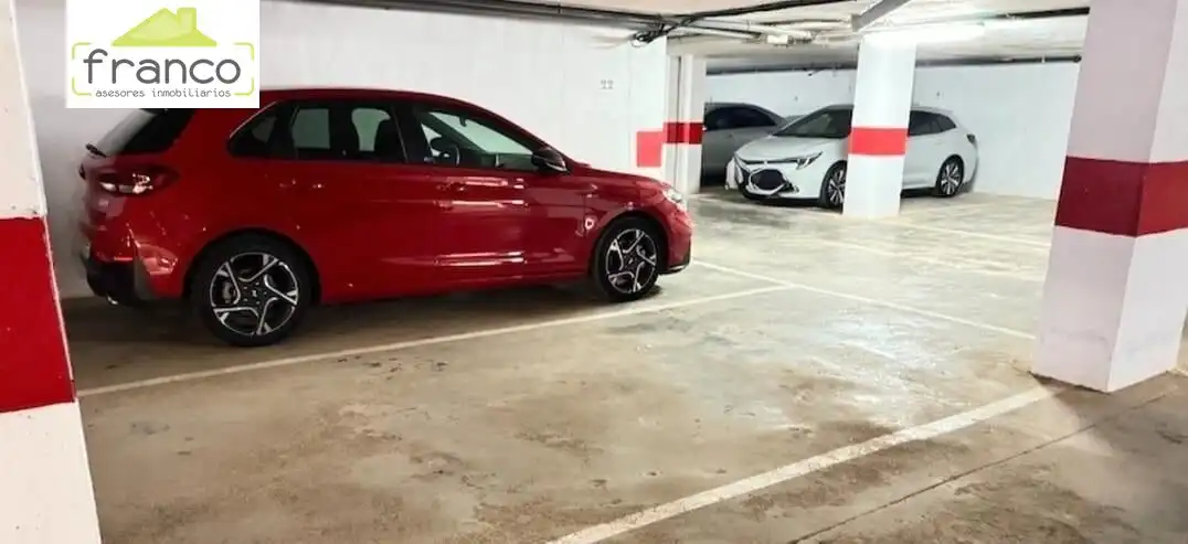 Parking de Ático de alquiler en La Manga del Mar Menor con Aire acondicionado, Terraza y Amueblado