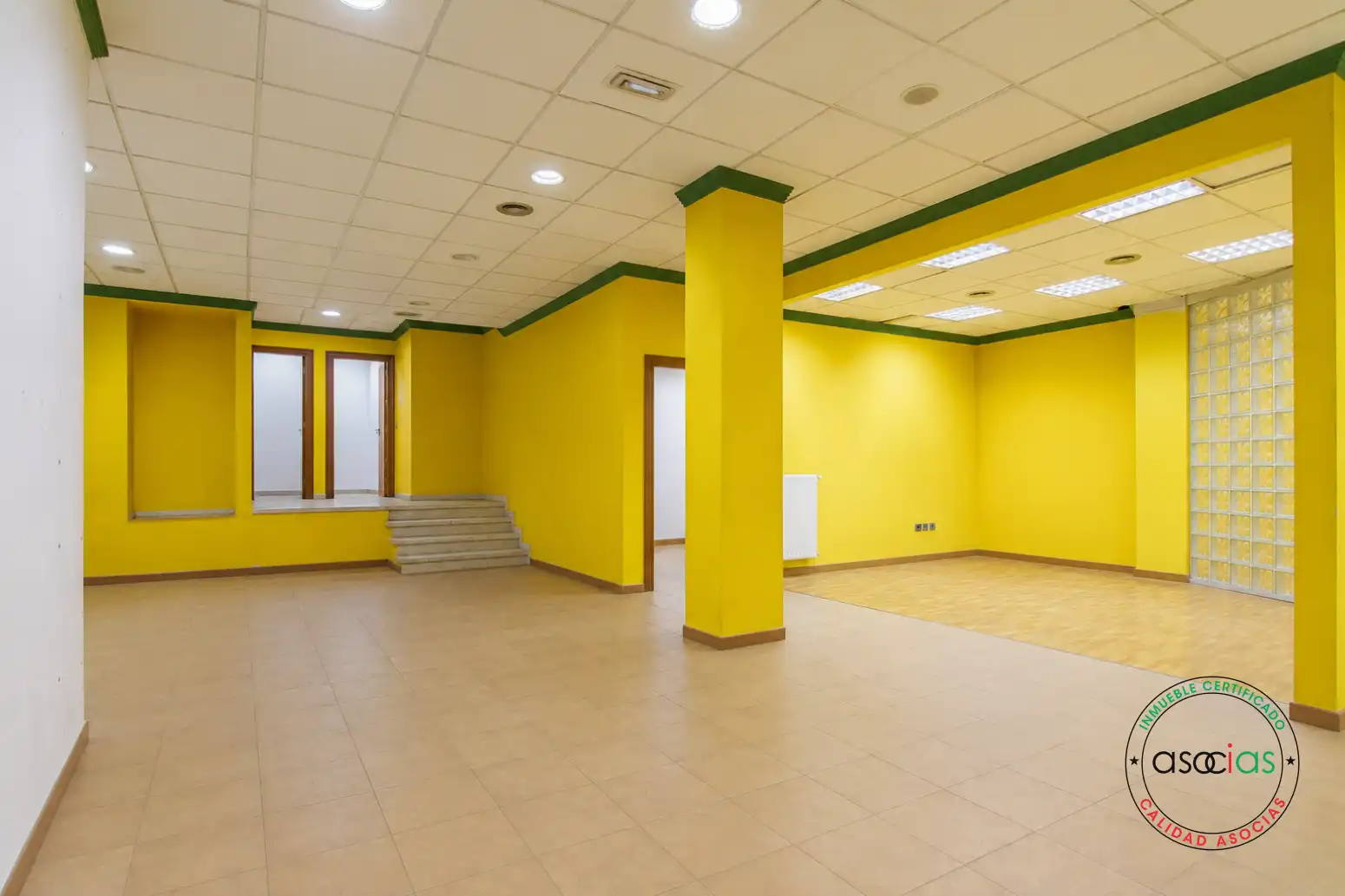 Local comercial en venta en Sama - CL CAPITAN ALONSO NART 19, imagen 2