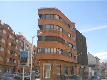 Parcheggio con ascensore in vendita a Mayor