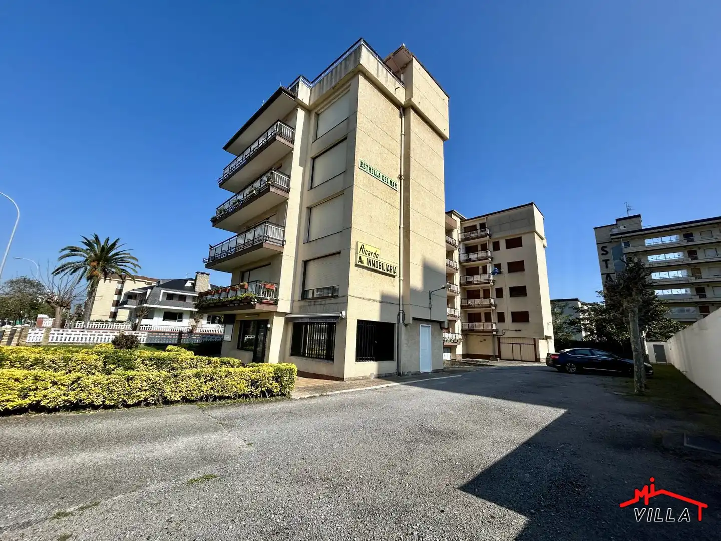 Vista exterior de Piso en venta en Laredo con Terraza y Amueblado