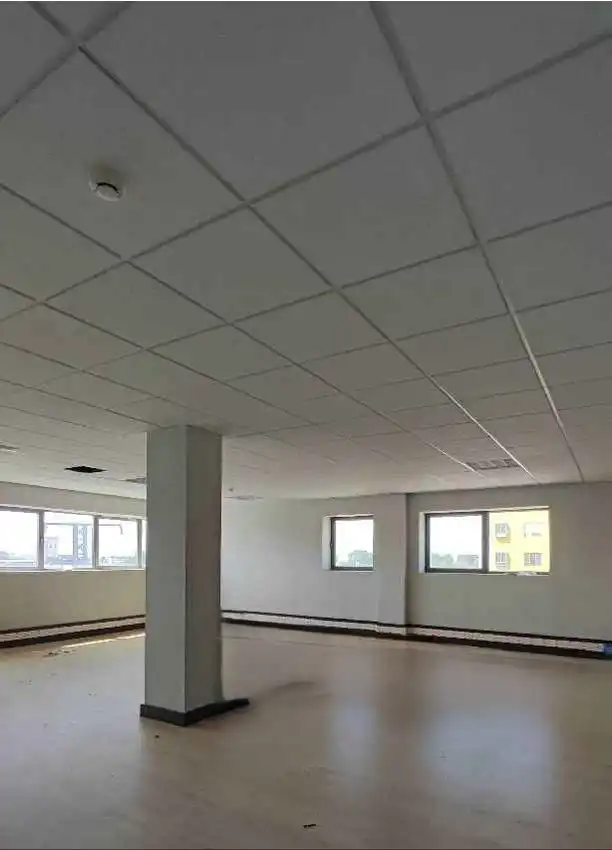 Oficina en venda a Estación - Los Manantiales, imagen 2