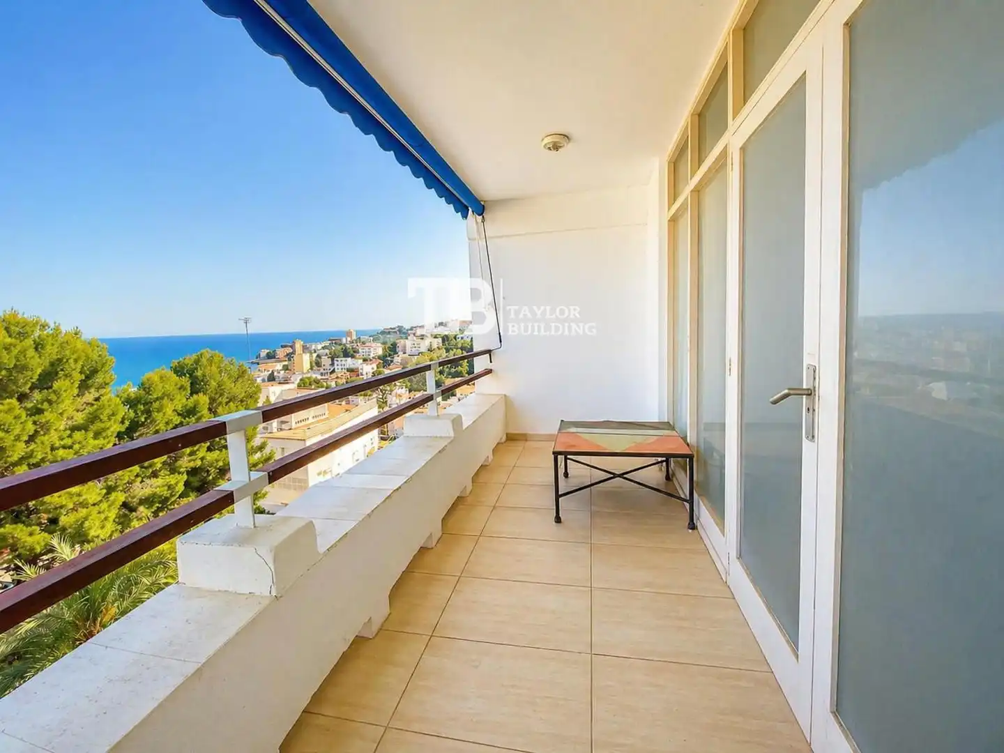 Terraza de Piso en venta en  Palma de Mallorca con Terraza, Piscina y Balcón